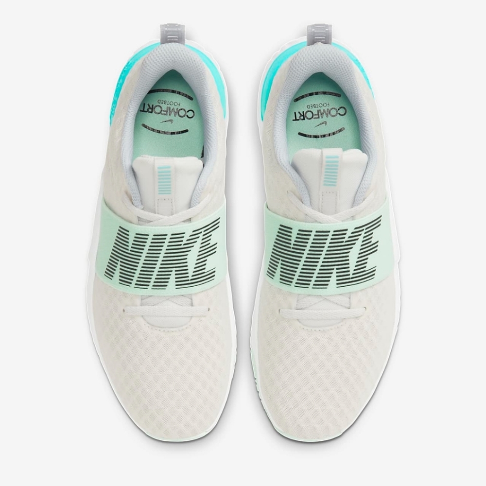 Nike mint TR in season womens sneakers